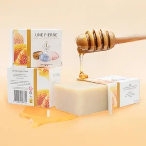 🍯 Savon Naturel à la Pierre Cachée – Miel