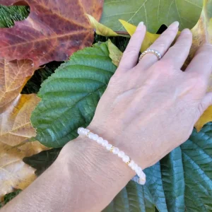 Bracelet « Douceur & Amour » – Quartz Rose & Acier Doré